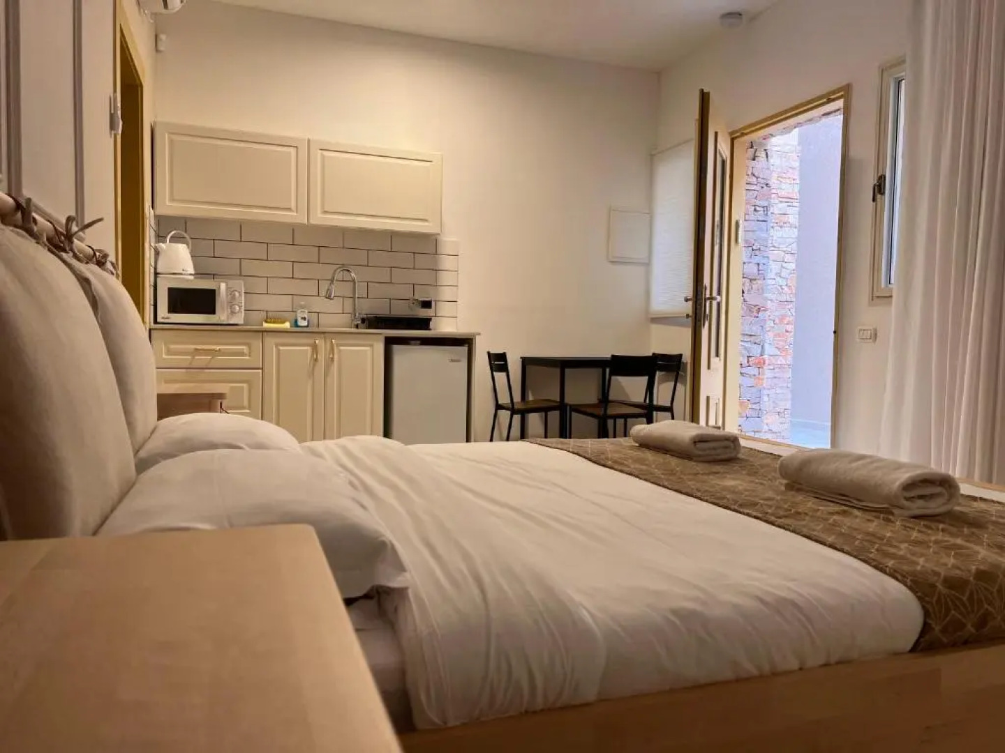 Duchess of the sea by CROWN