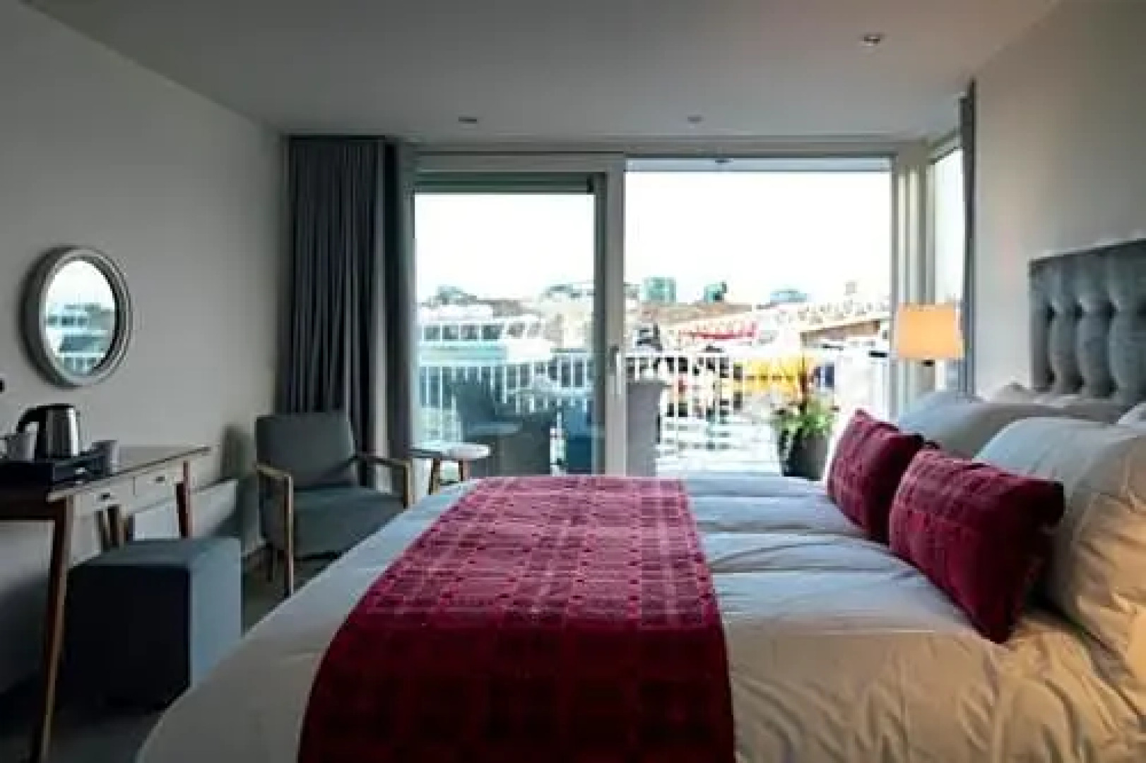 Milford Waterfront Holiday Properties