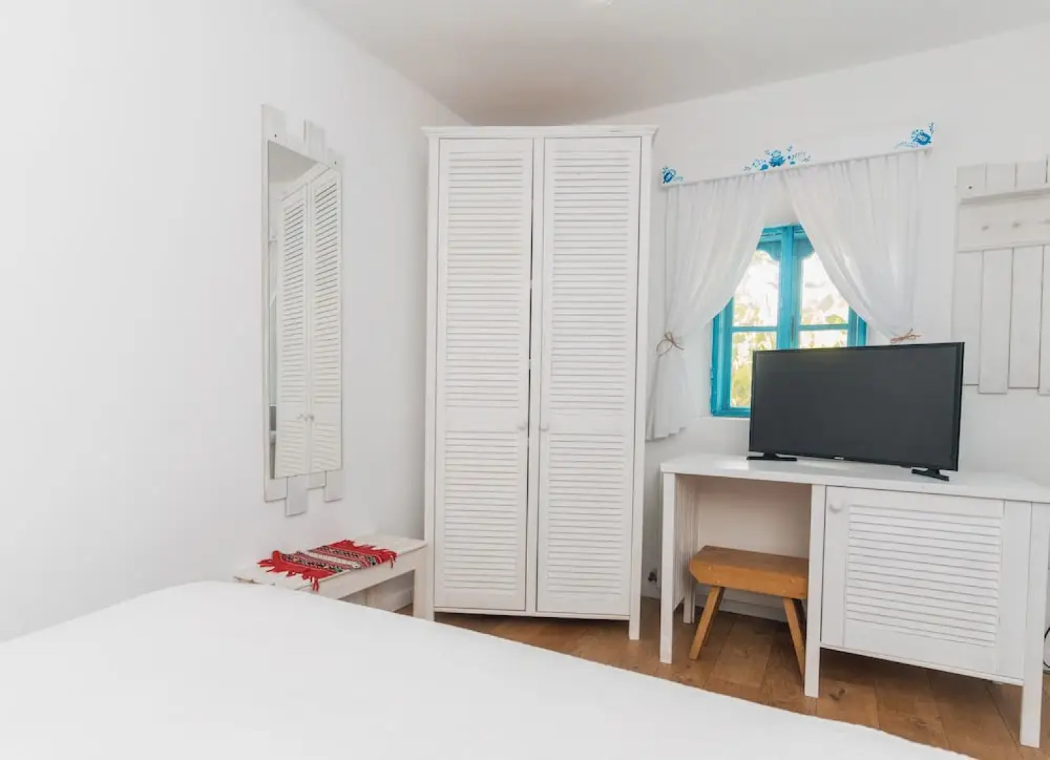 5 Chirpici - Small Traditional Resort