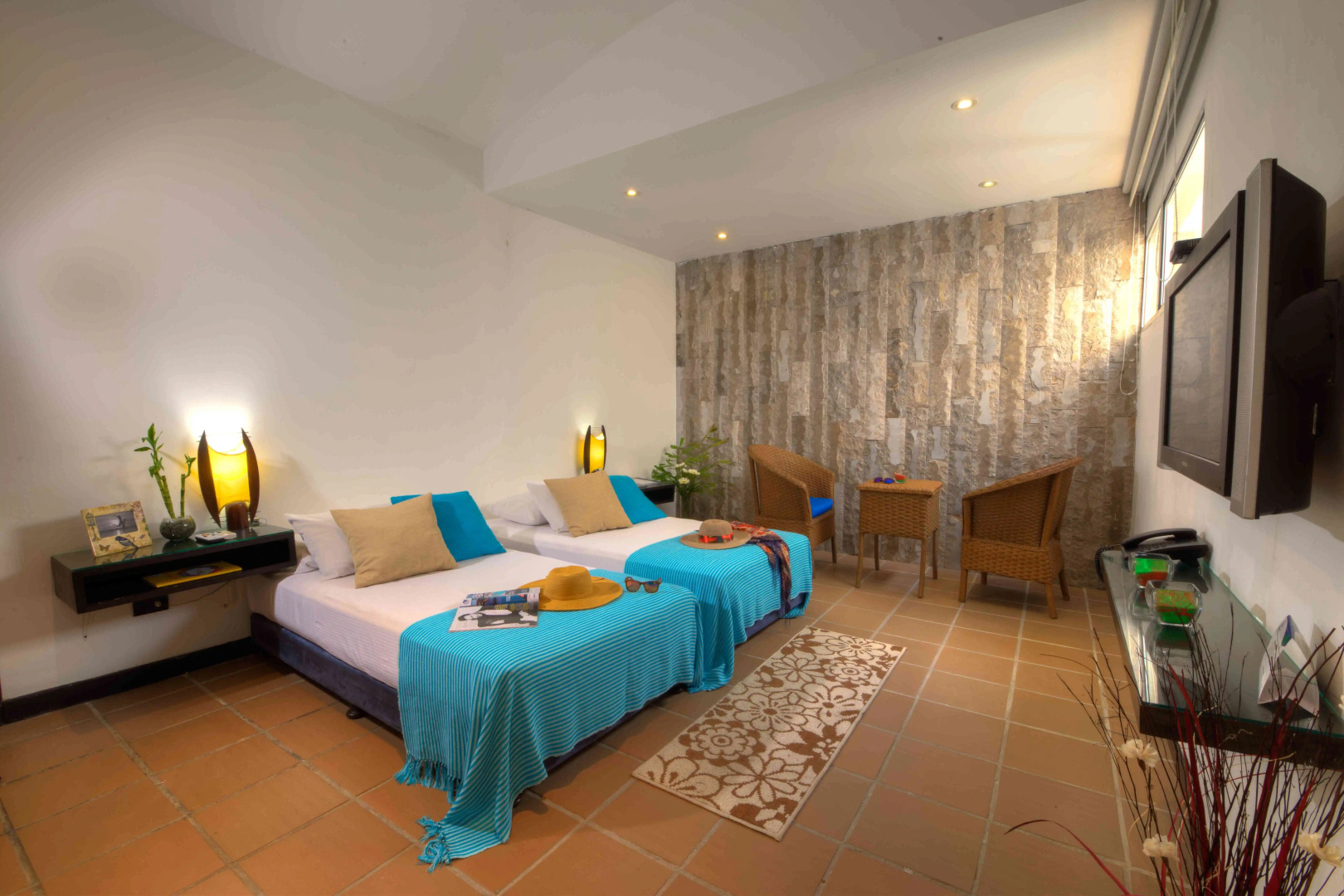 Hotel Santorini Express y Cabañas