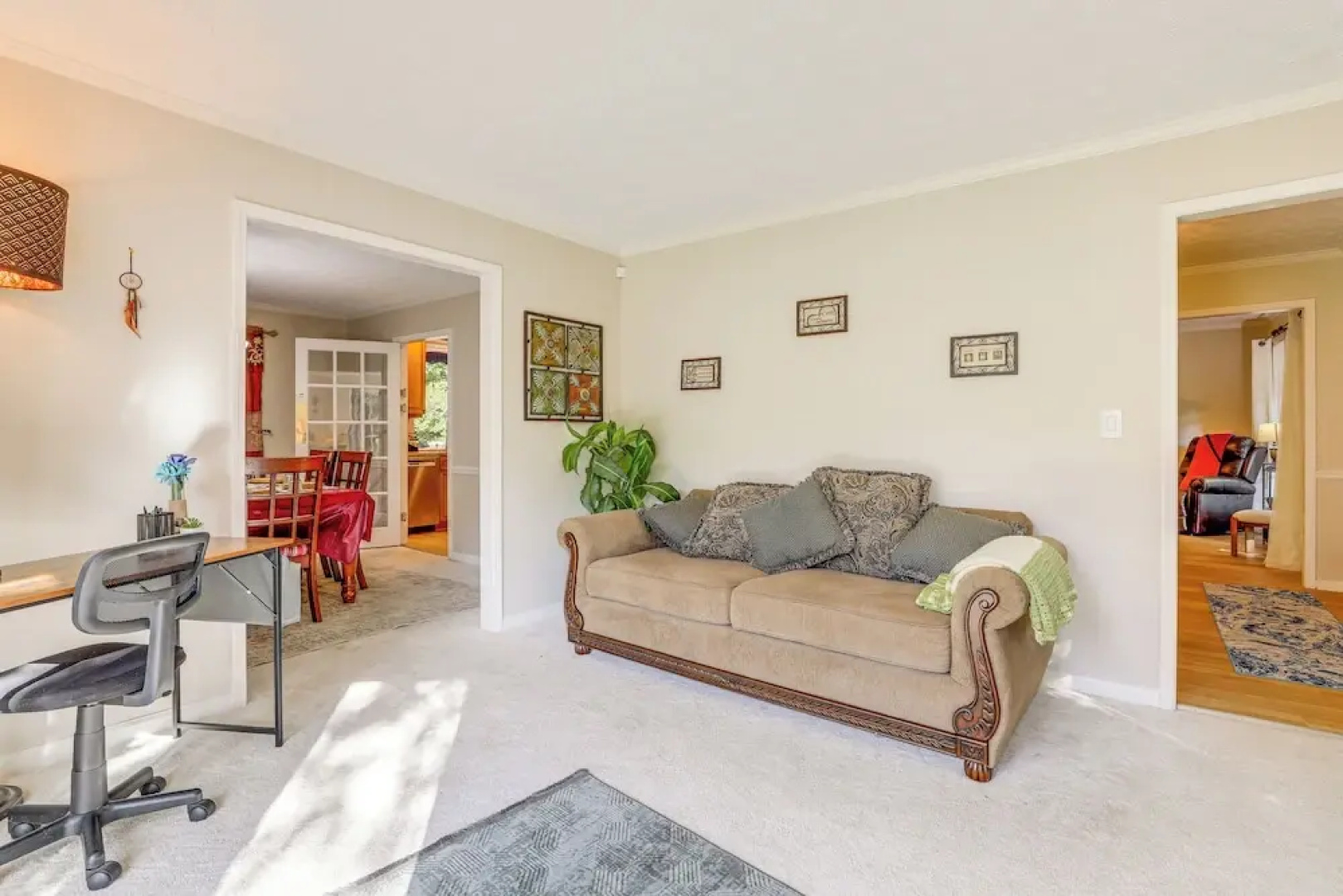 6 Mi to Stone Mountain Park: Home w/ Deck!
