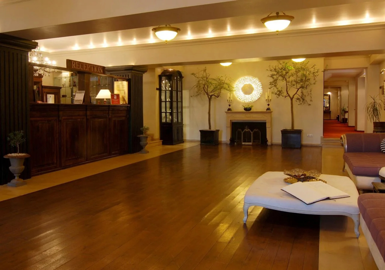 Arc de Triomphe by CityBookings