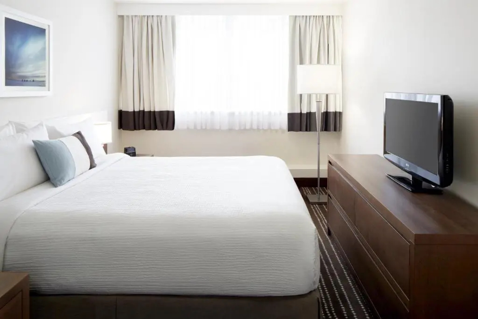 Hotel 2170 Lincoln Downtown Montreal