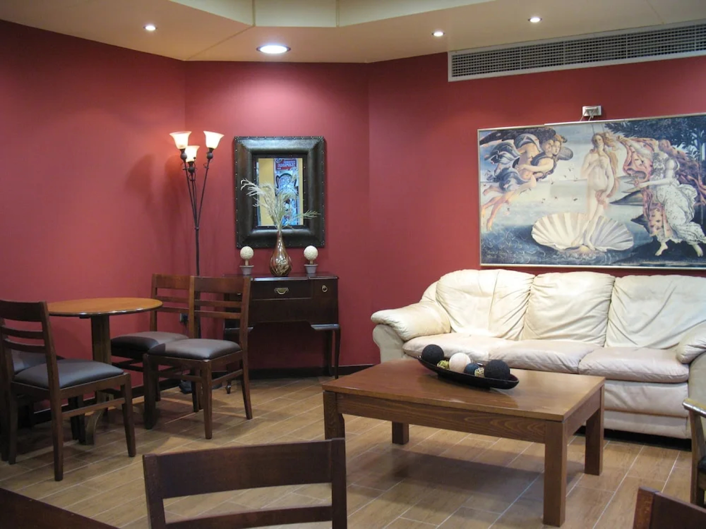 Prigipikon Suites & Lofts