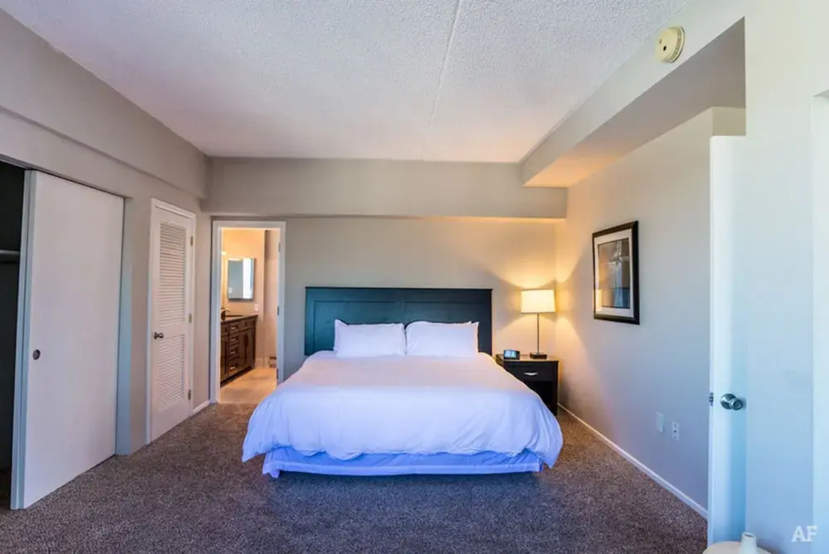 The Apple Theory on 19th