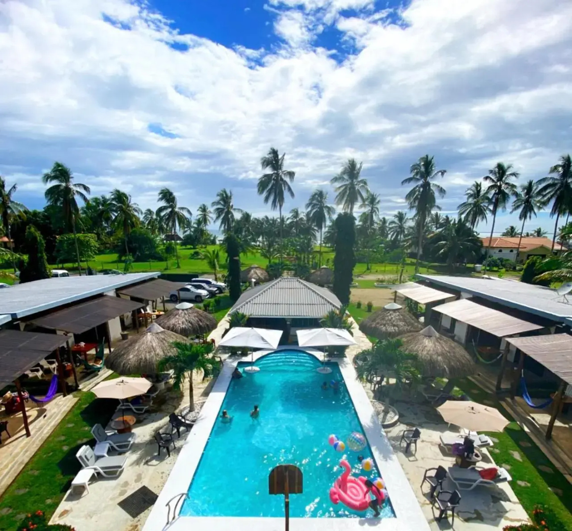 Show Pony Beach Resort and Suites