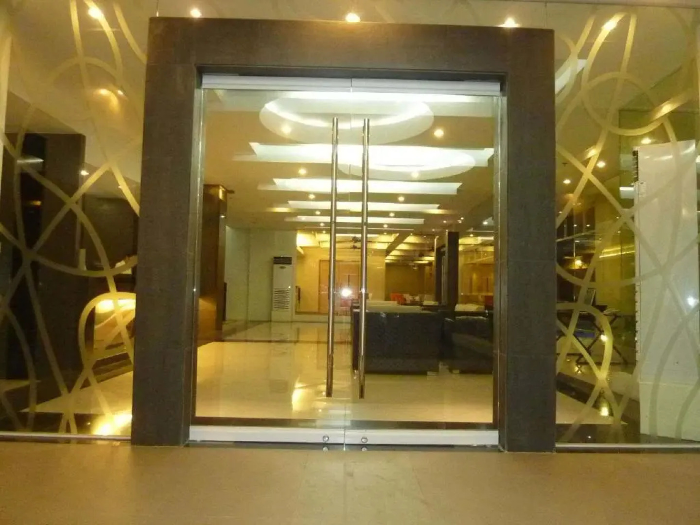 Circle Inn - Iloilo City Center