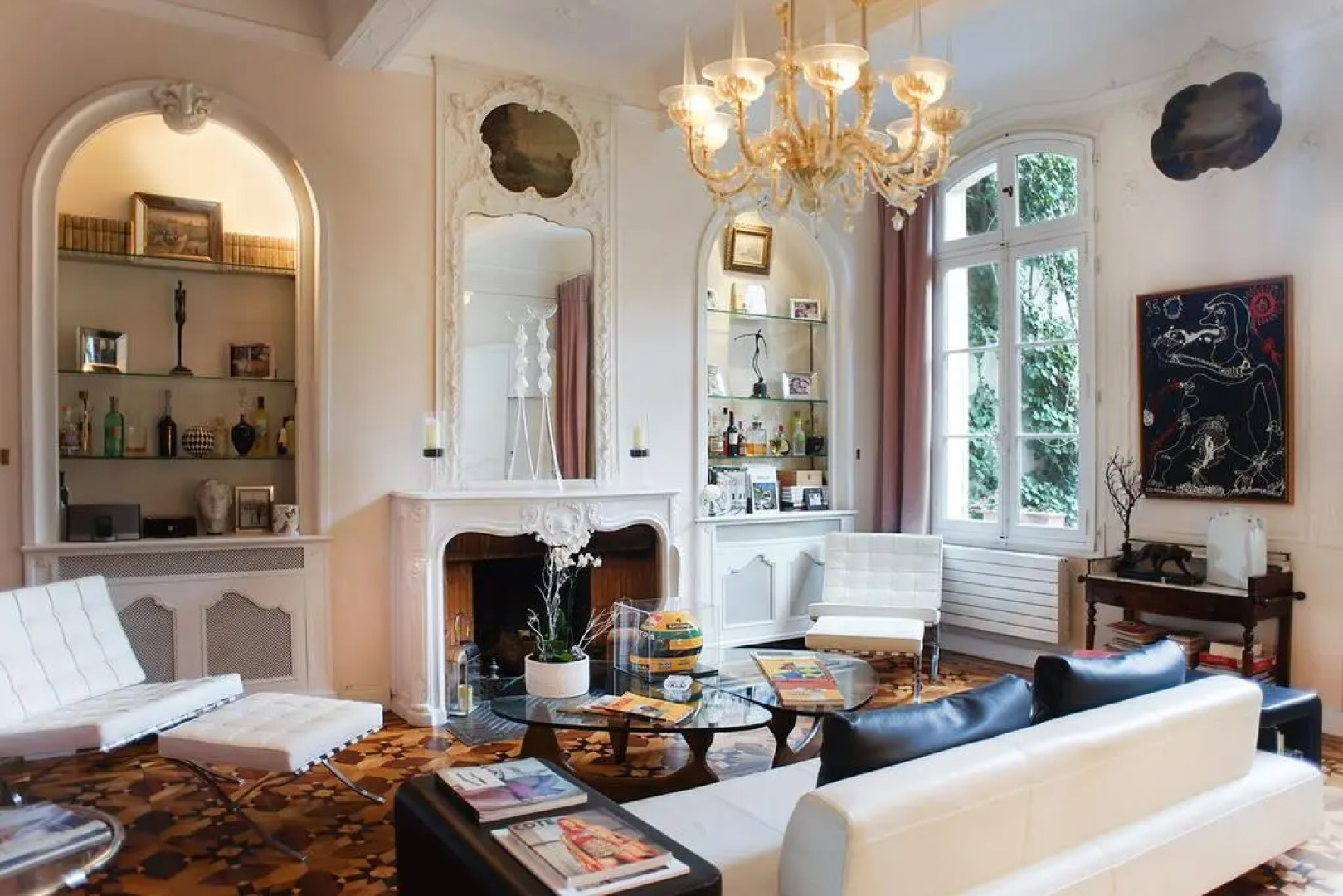 Hôtel Particulier, Le 28