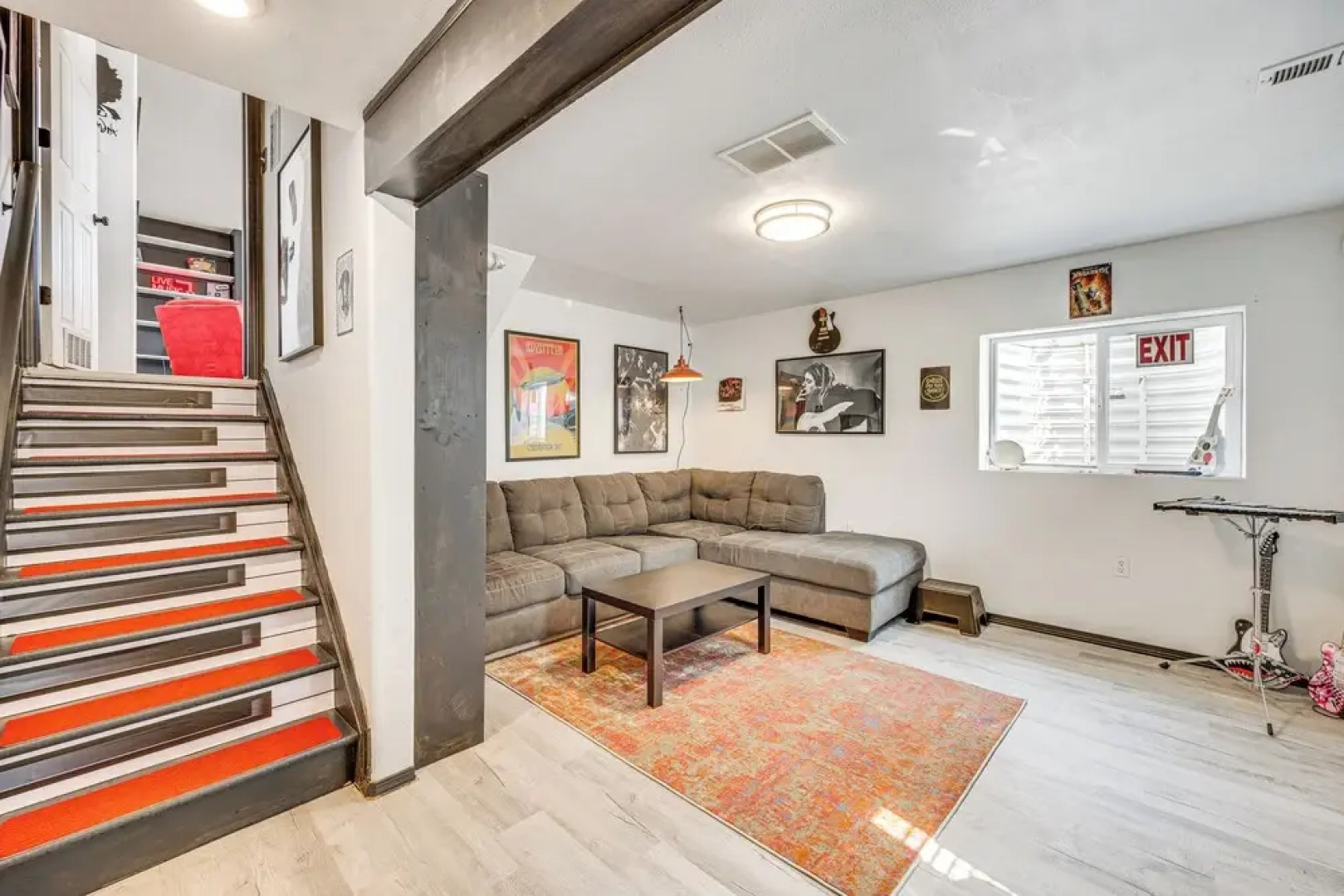 Music-Themed Fountain Home W/ Fireplace & Yard!