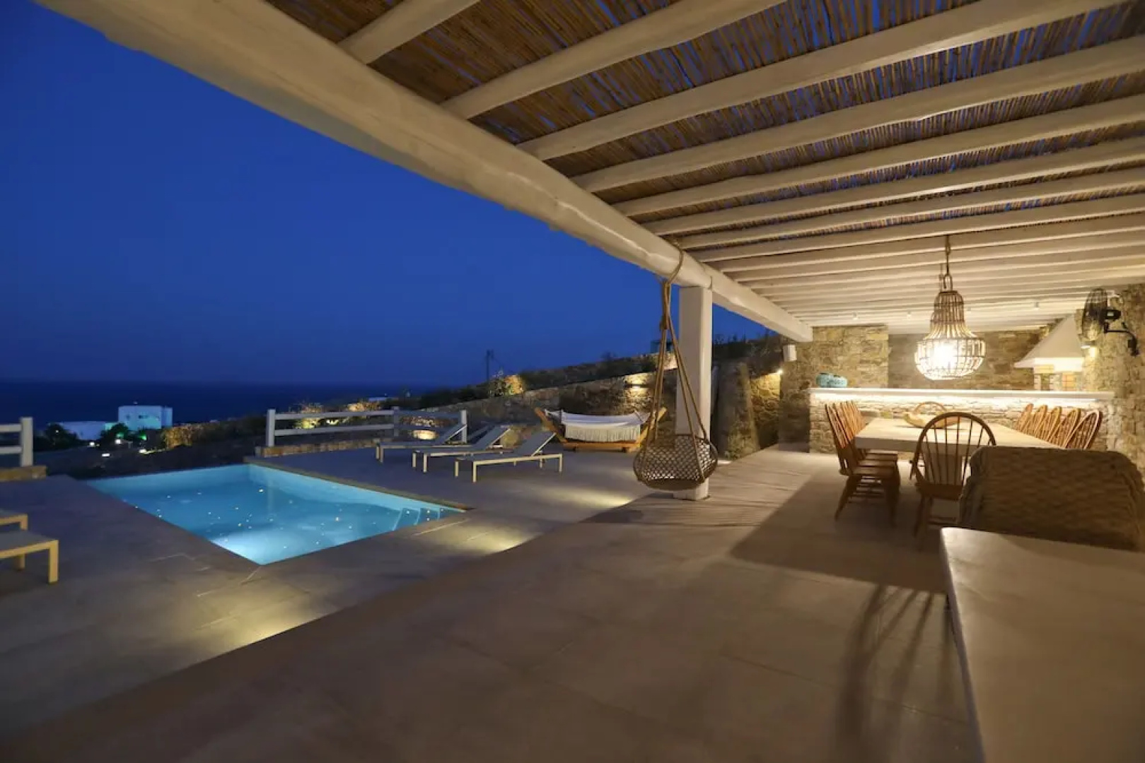 Villa Moonflower