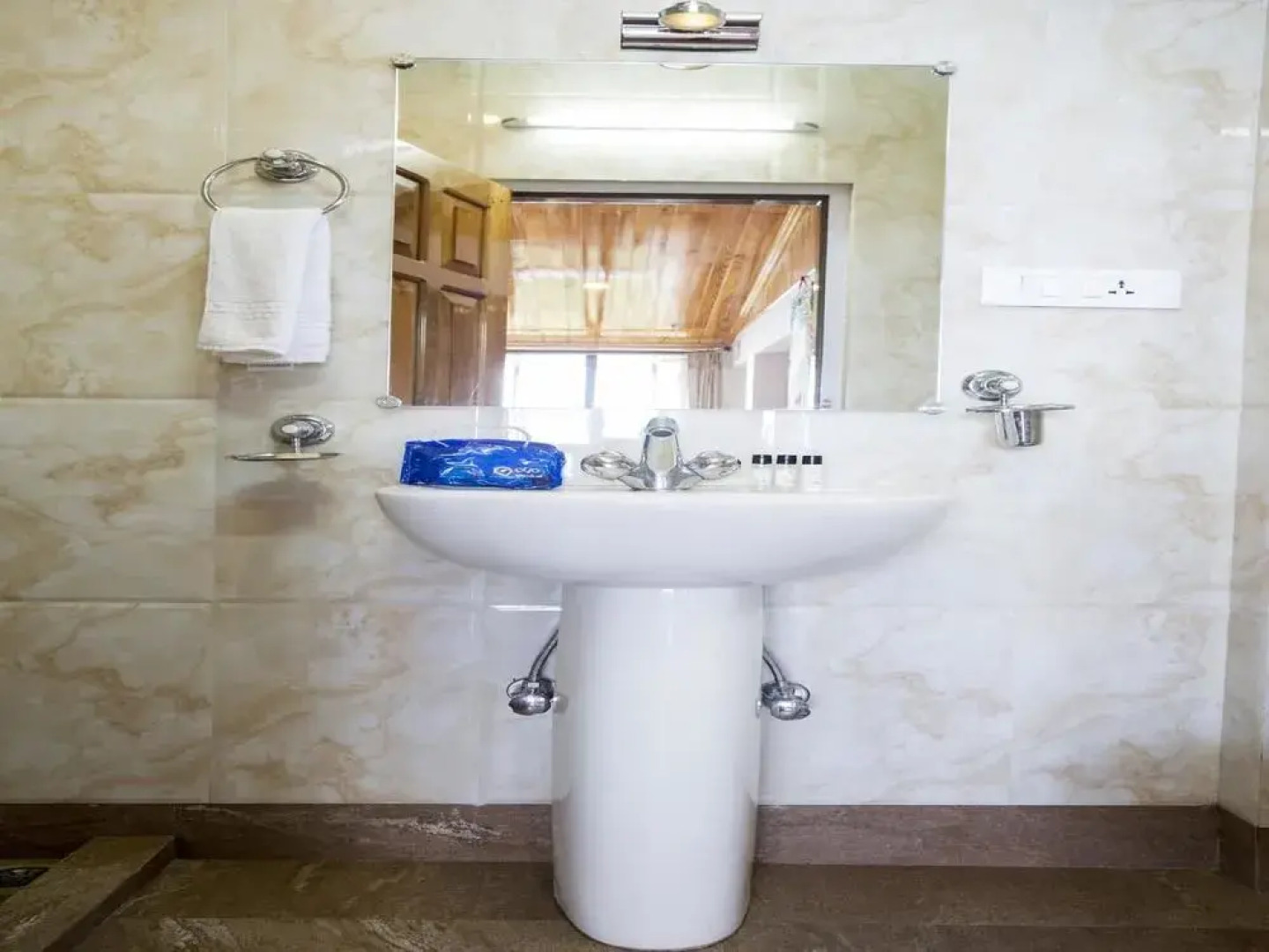 OYO 2317 Hotel Nirvana