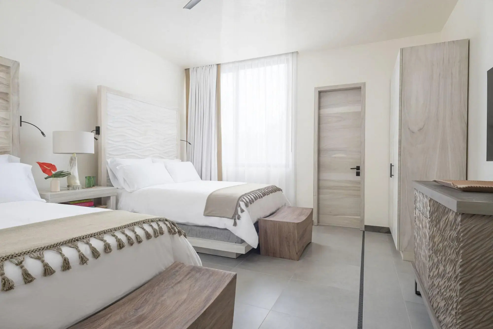 Susurros del Corazón, Auberge Collection