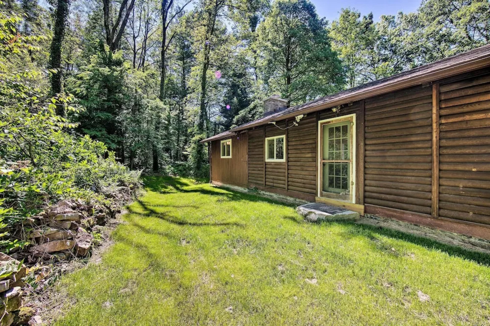 Hike, Hunt & Unwind: Cozy Cabin Near Hersheypark