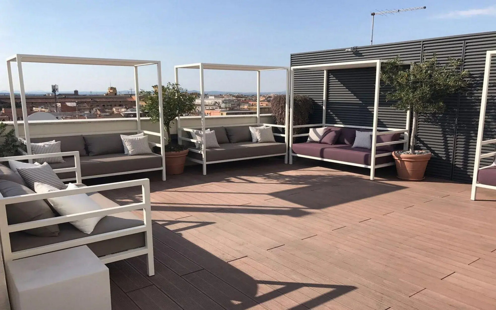 The Independent Hotel