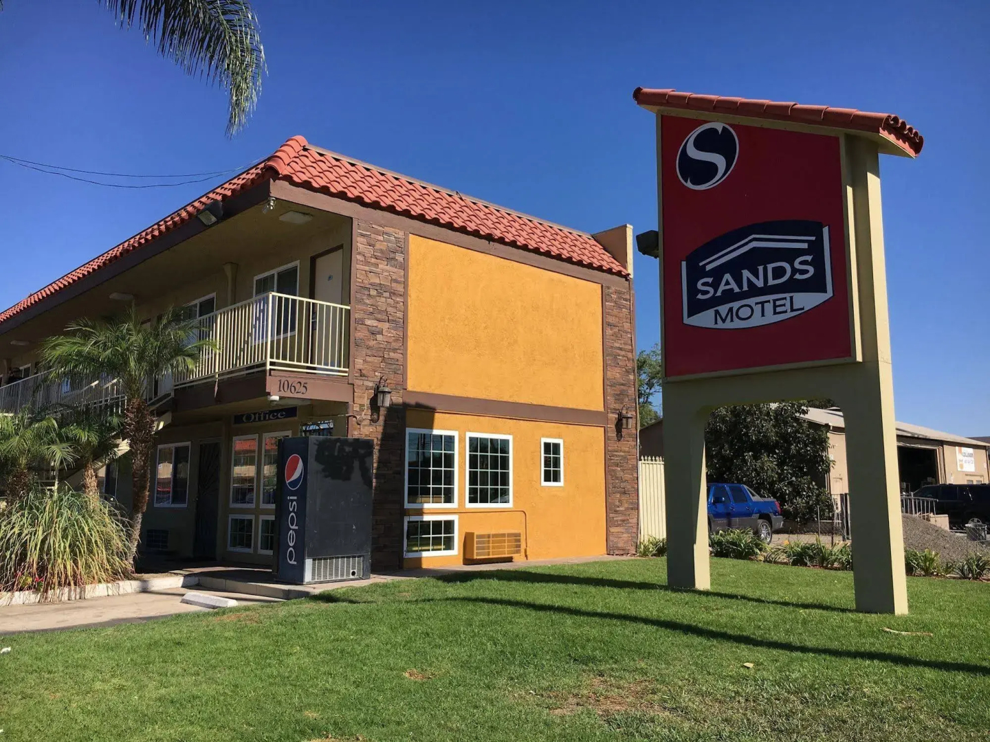 Sands Motel