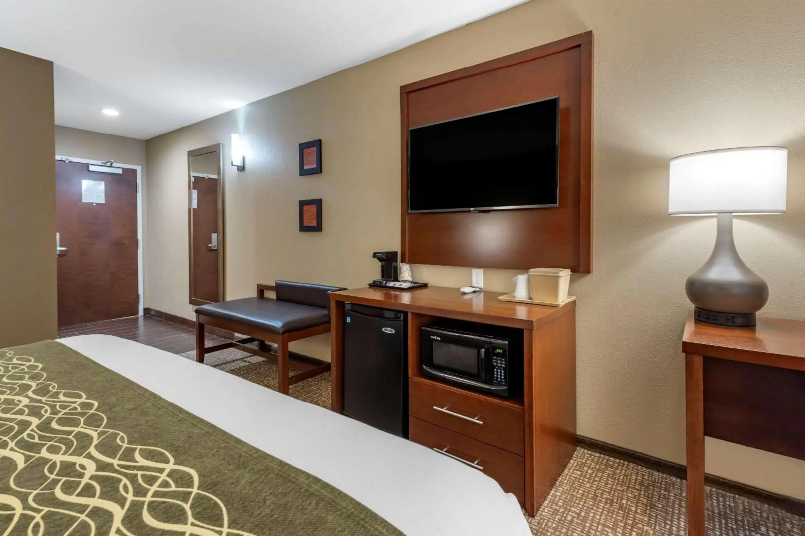 Comfort Inn & Suites Pittsburgh South
