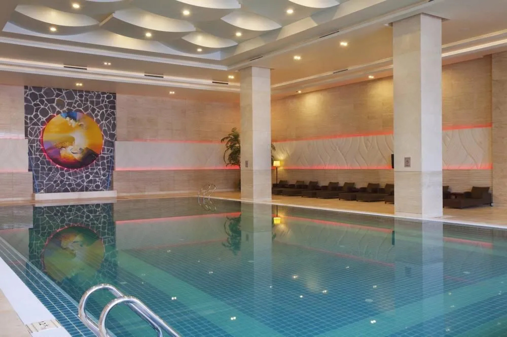 Crowne Plaza Hotel Dandong