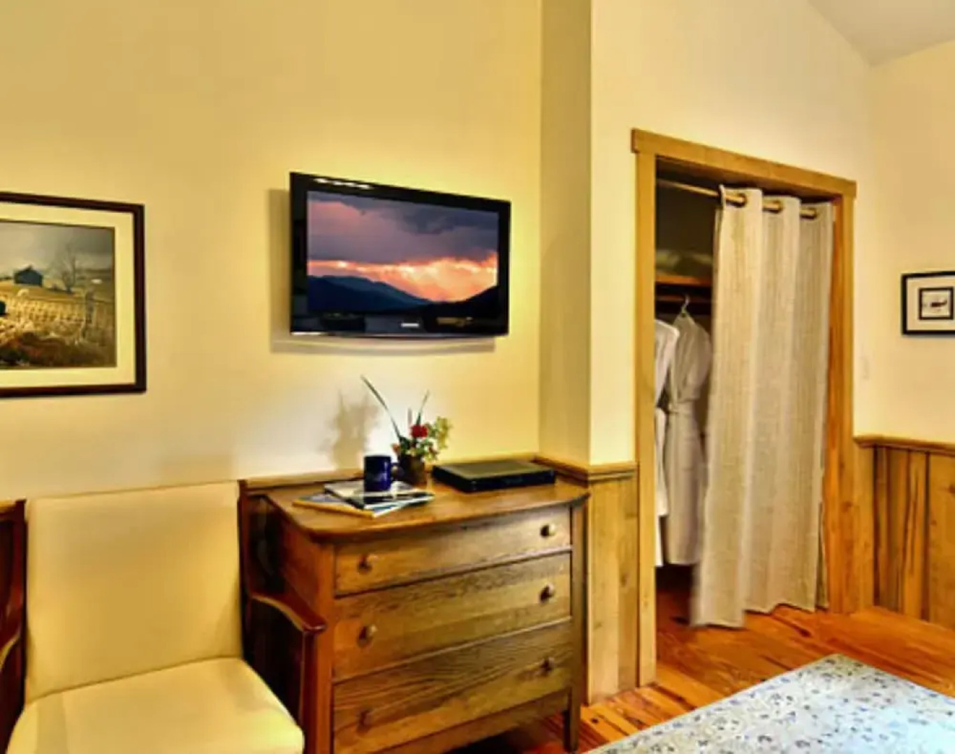 Bent Creek Lodge Bed & Breakfast