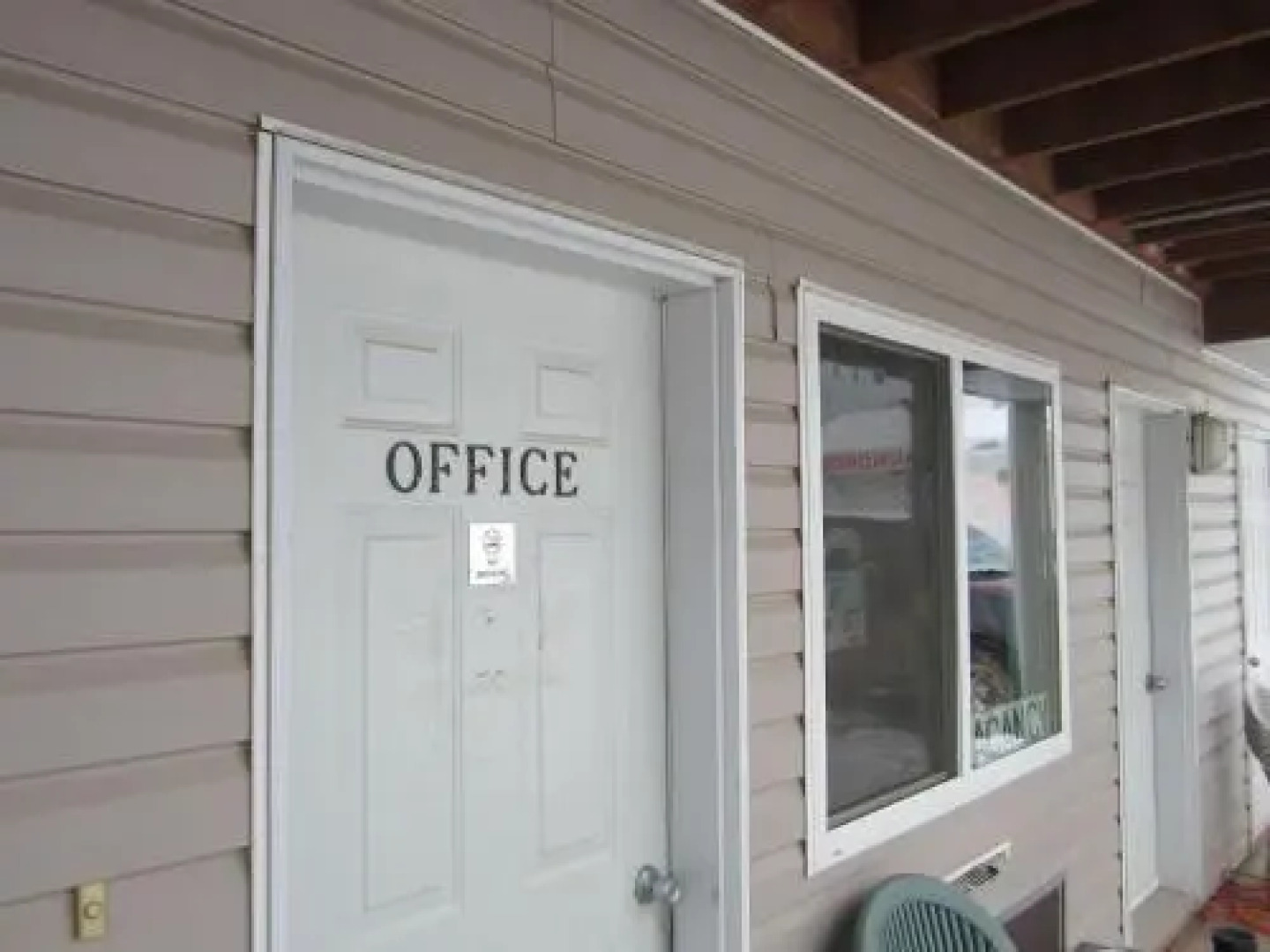 Kacee's Northern Suites