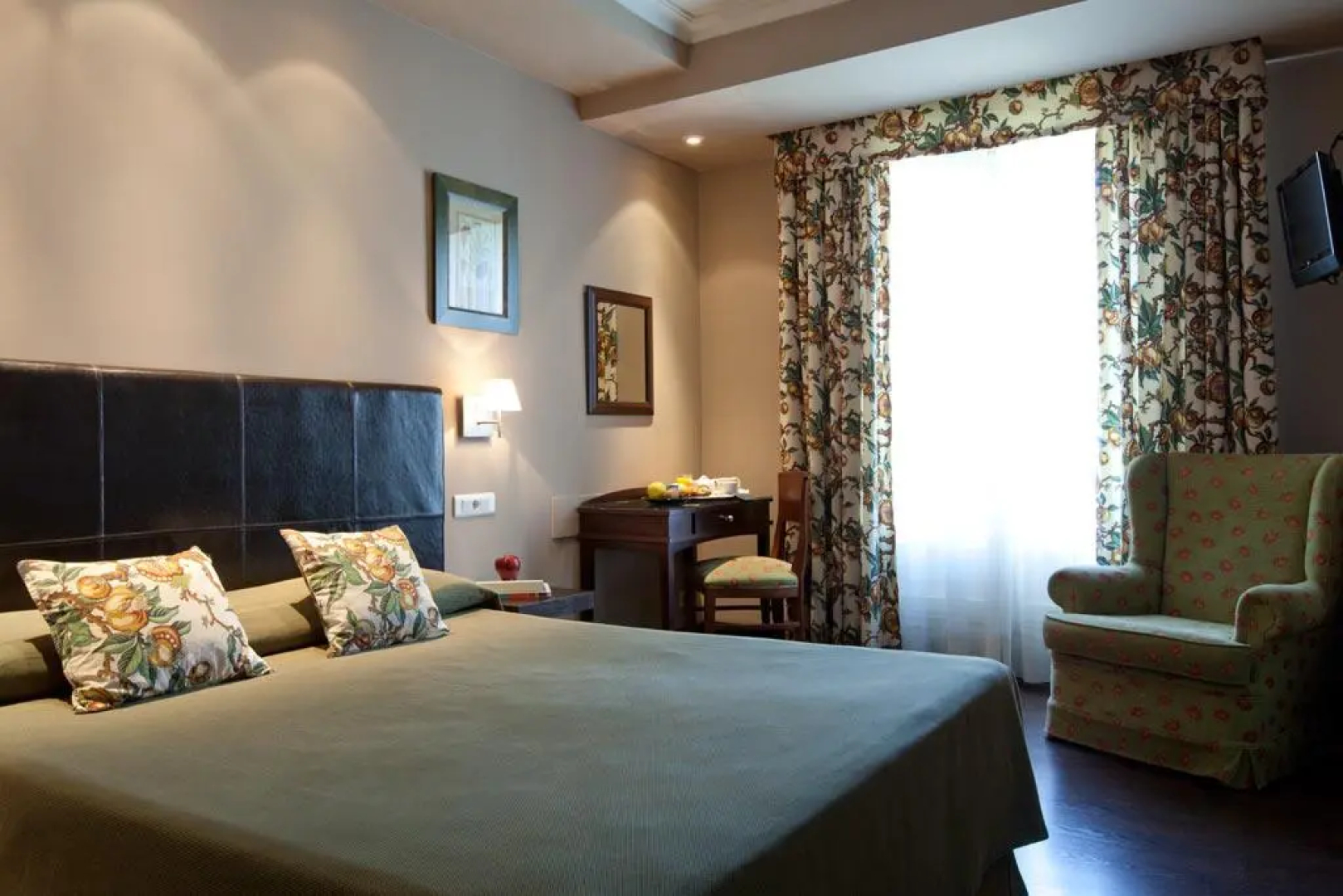 Hotel Moderno Puerta del Sol