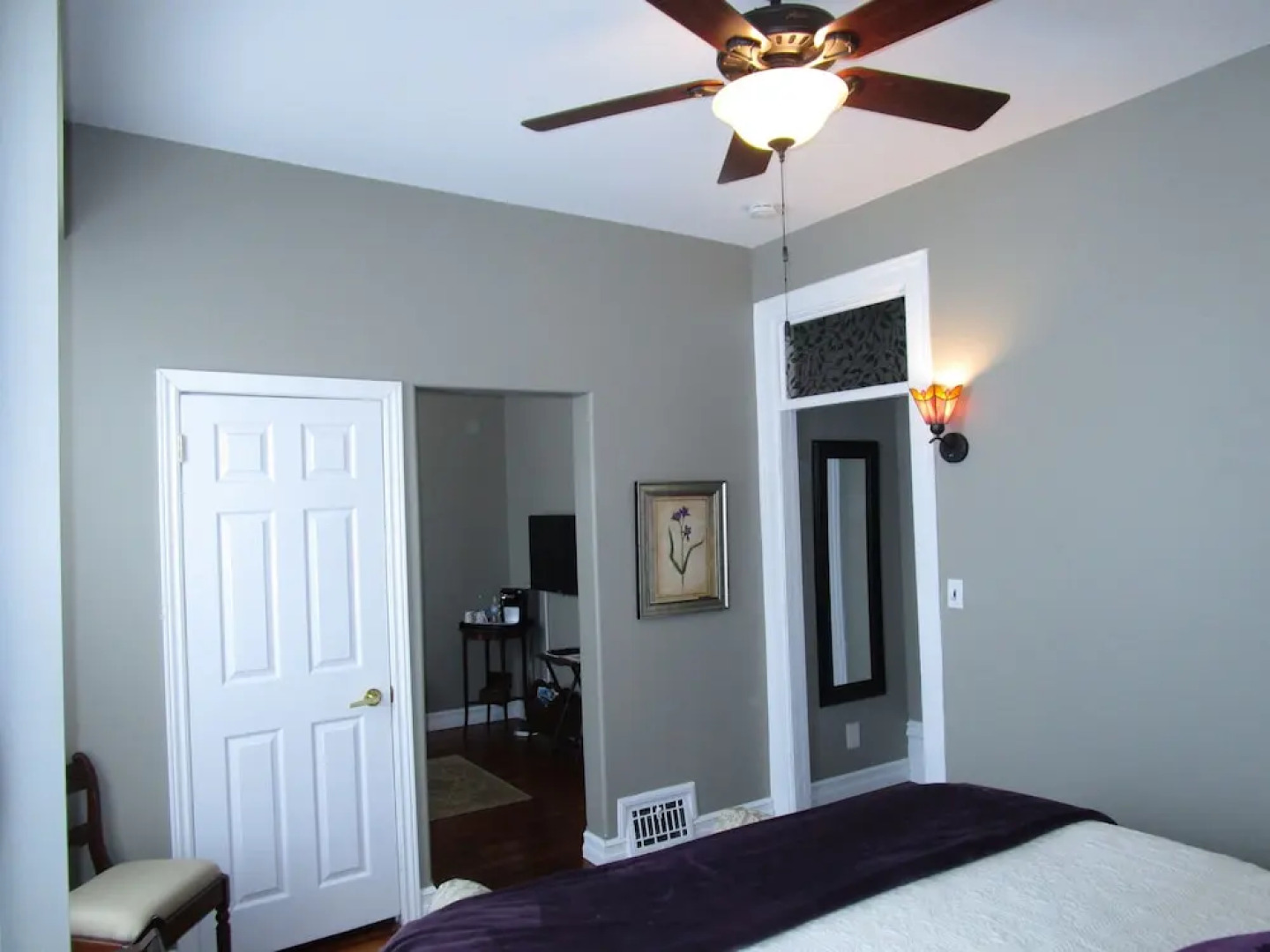 Sir Isaac Brock B&B Luxury Suites