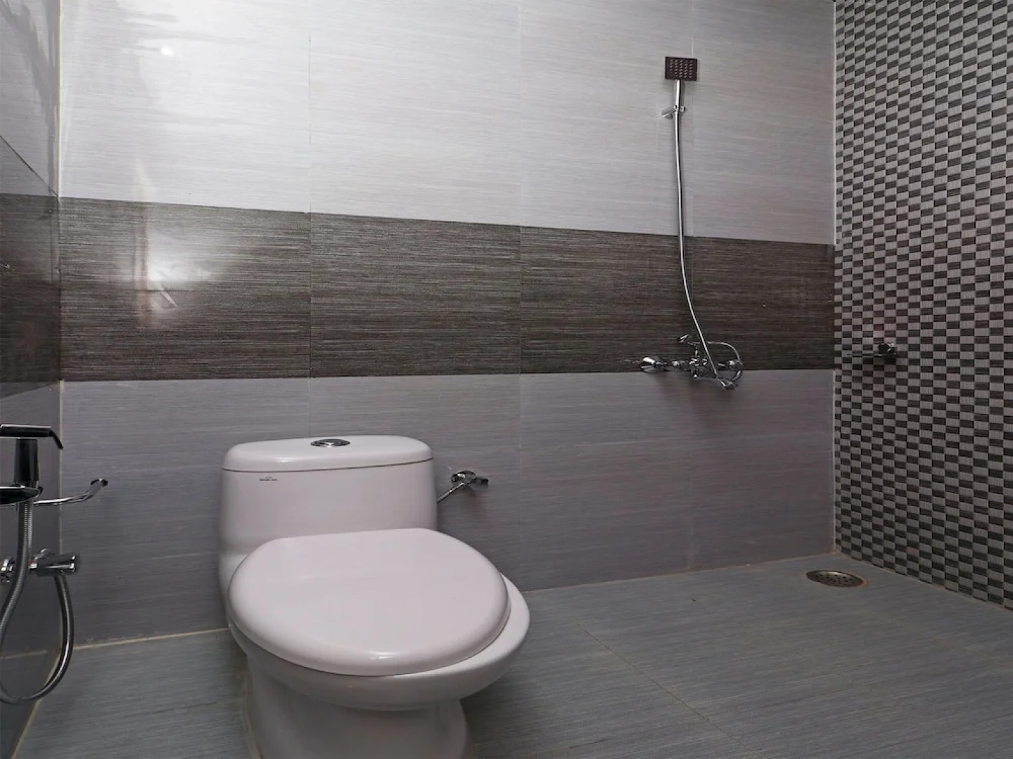 OYO 11876 Rock Resort