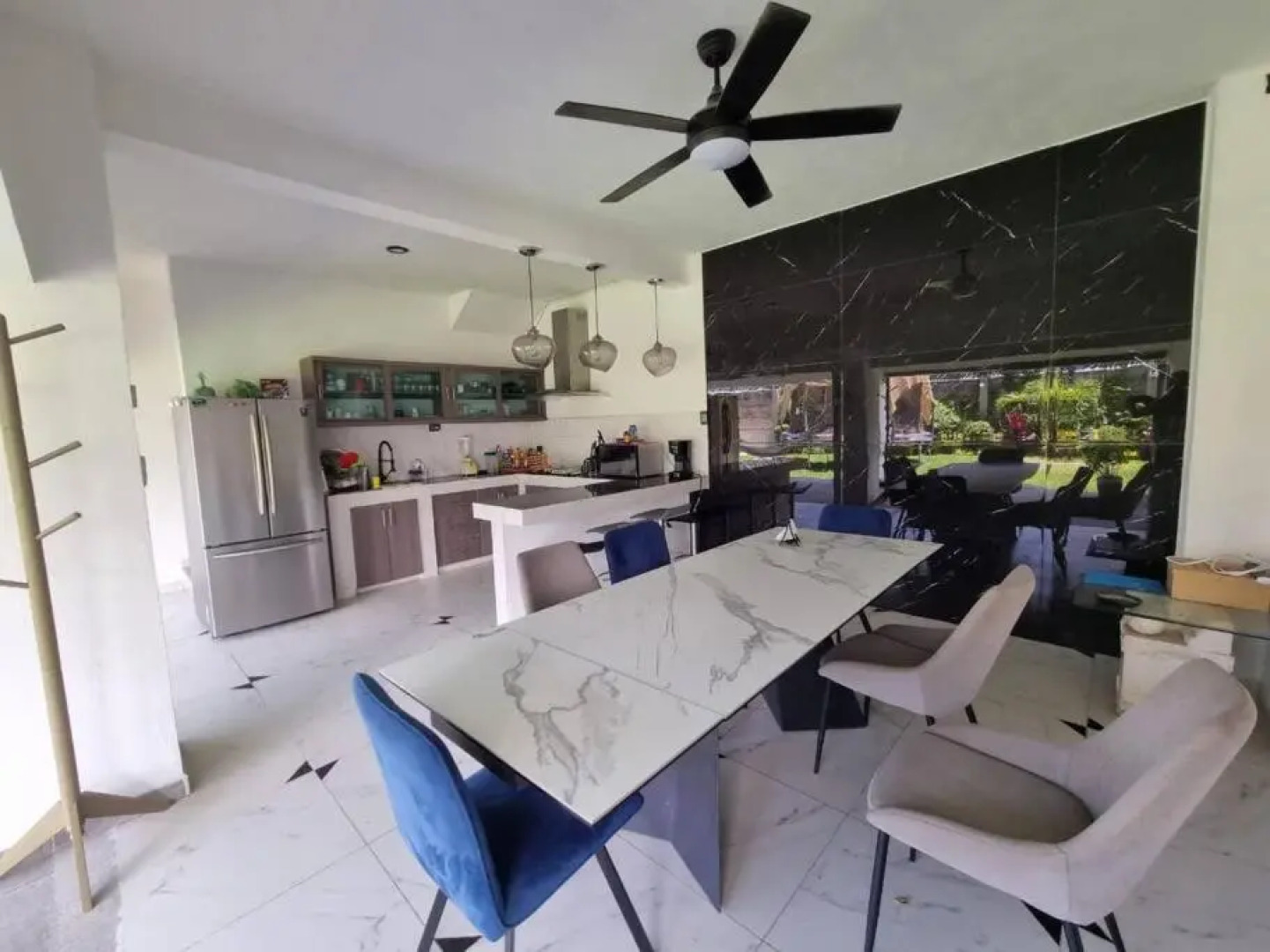 Amplia Eco-casa,alberca, jardín,4 hab,equipada.