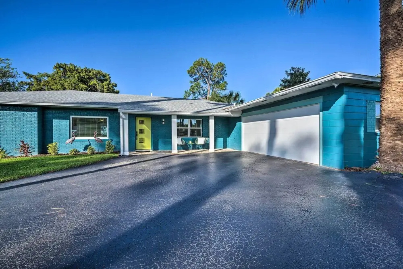 Waterfront Lake Dora Escape w/ Private Dock & Slip