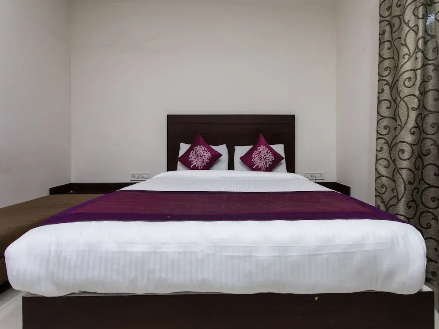 OYO 12475 Hotel Maheshwari
