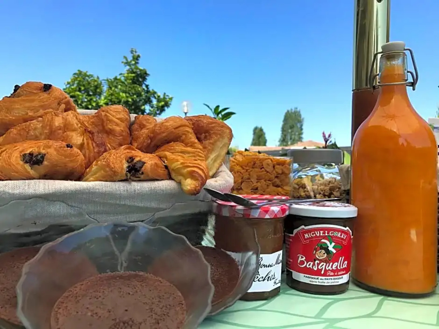 Alma Libre Yoga & Surf House