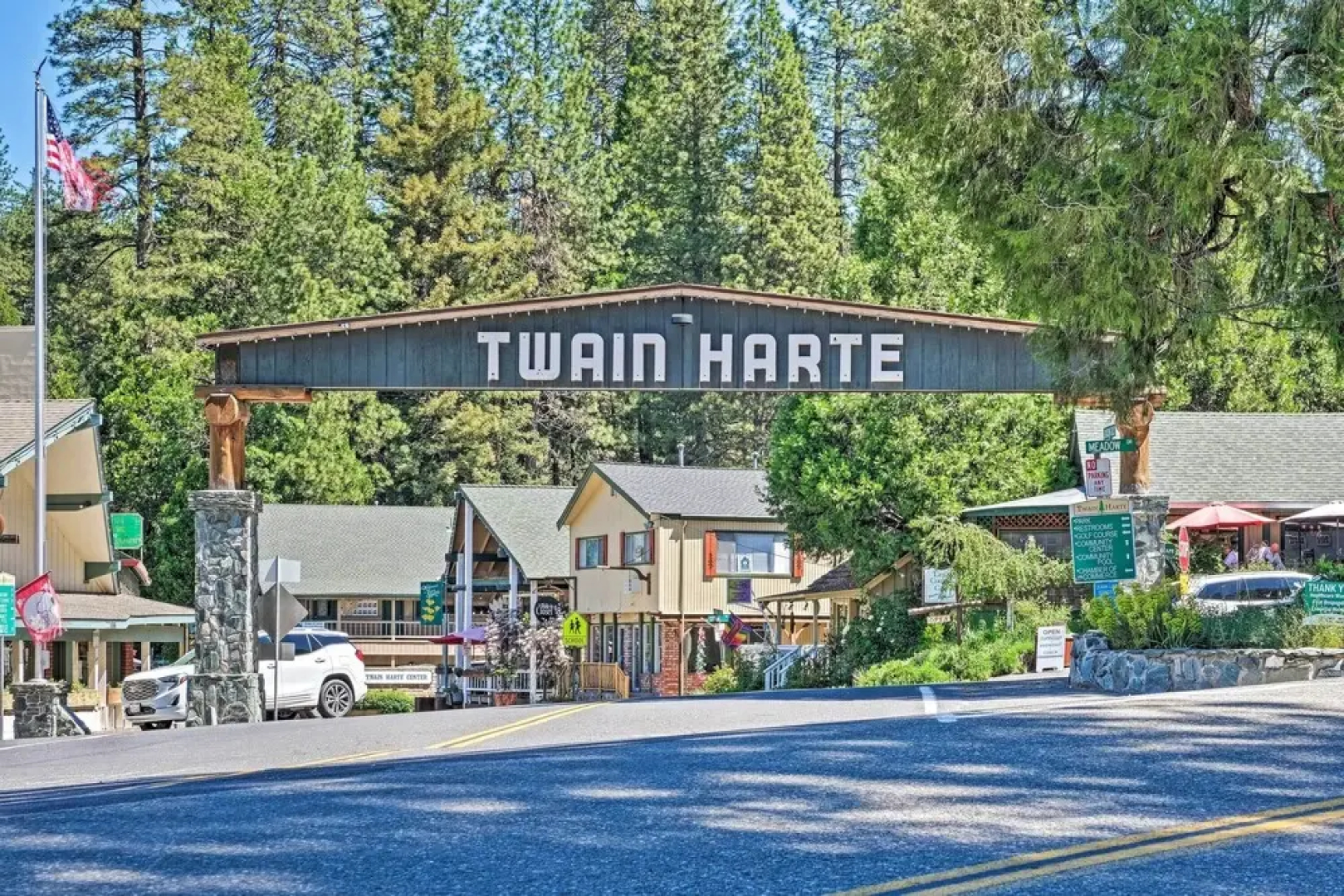 Home w/ Serene Deck in Twain Harte!