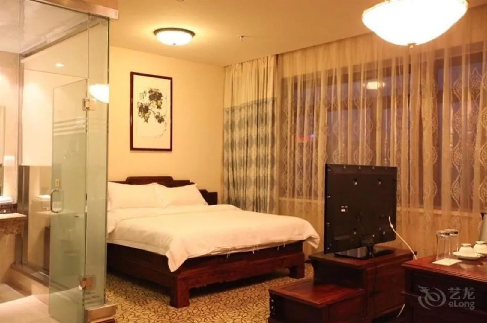 Qingdao Zhongyang Business Hotel