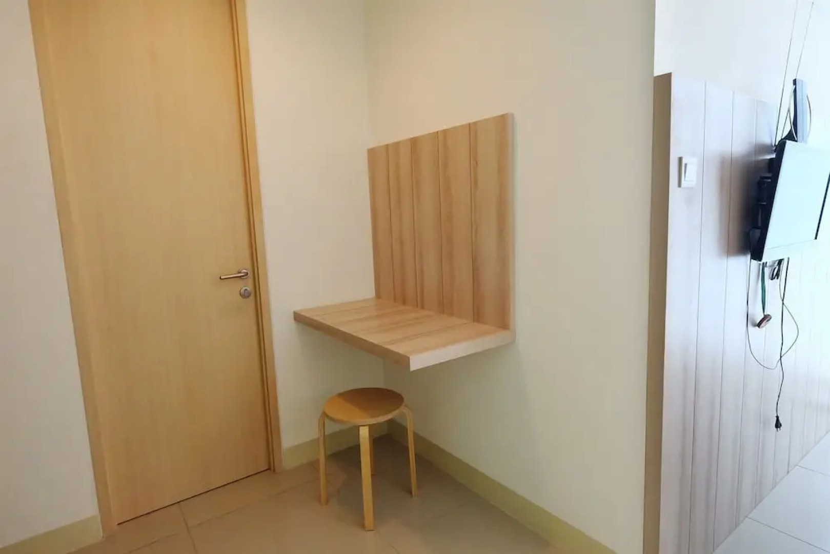 Classic Studio Tree Park Apartment near ICE BSD By Travelio