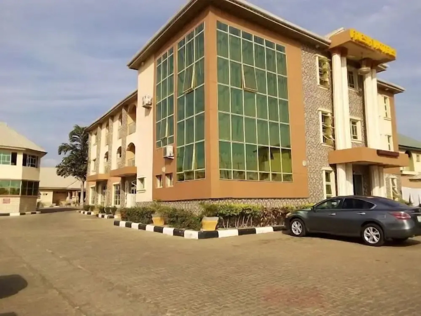 Somewatt Fresh Hotels