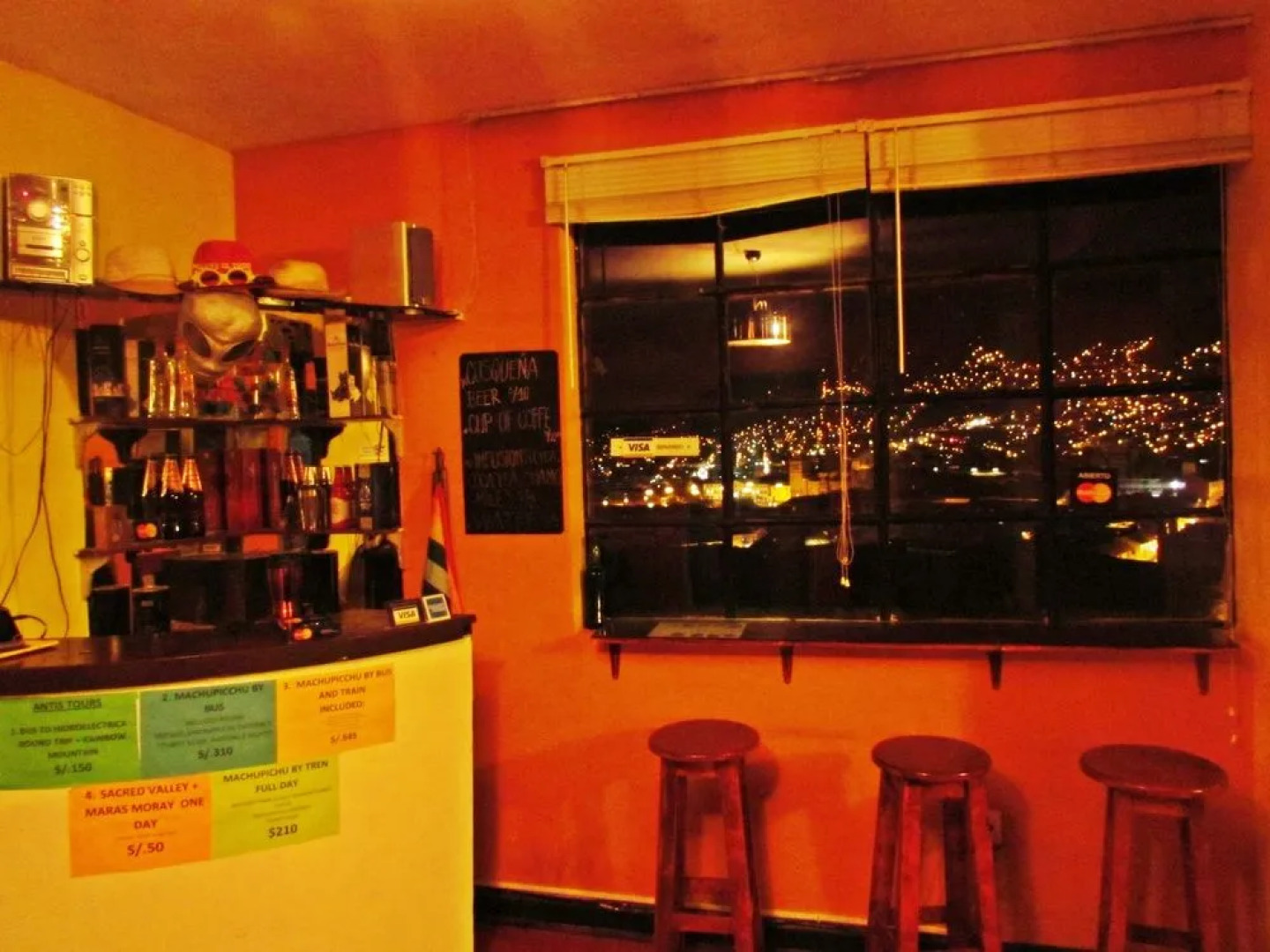 Hitchhikers Cusco Hostel