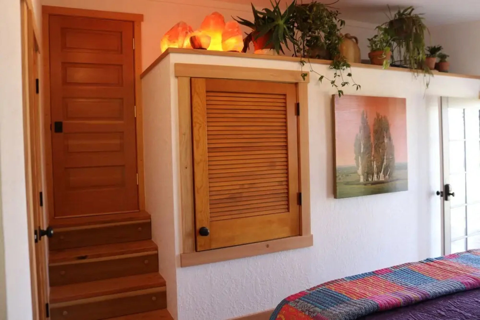 River Stone Inn & Gallery
