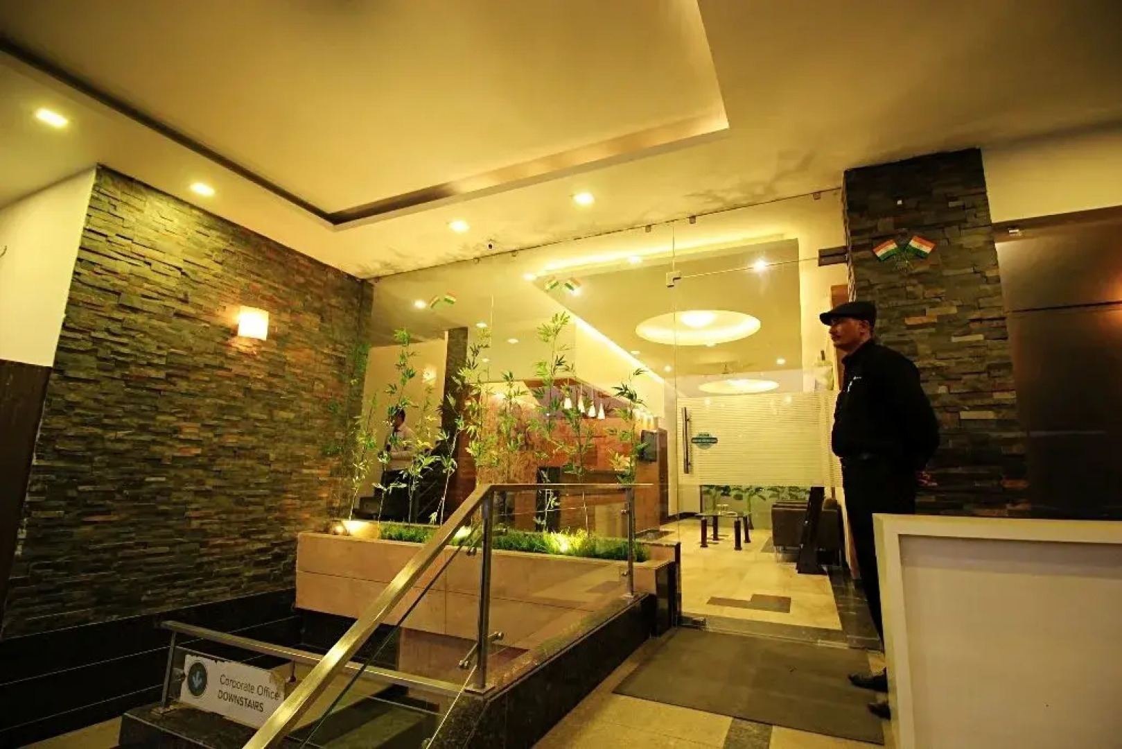 Hotel Inderlok Ananta