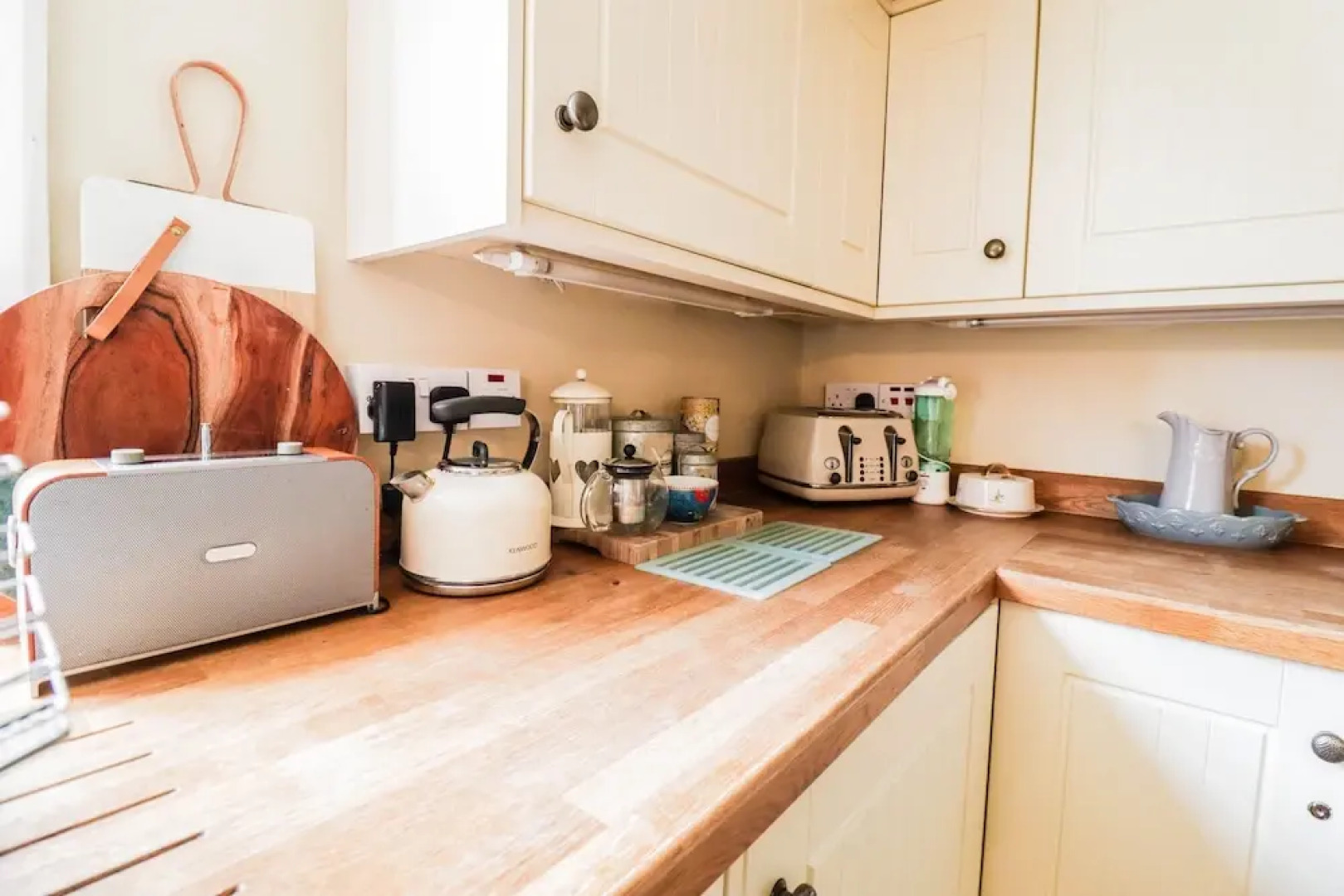 Charming Period Cottage With Free Wifi