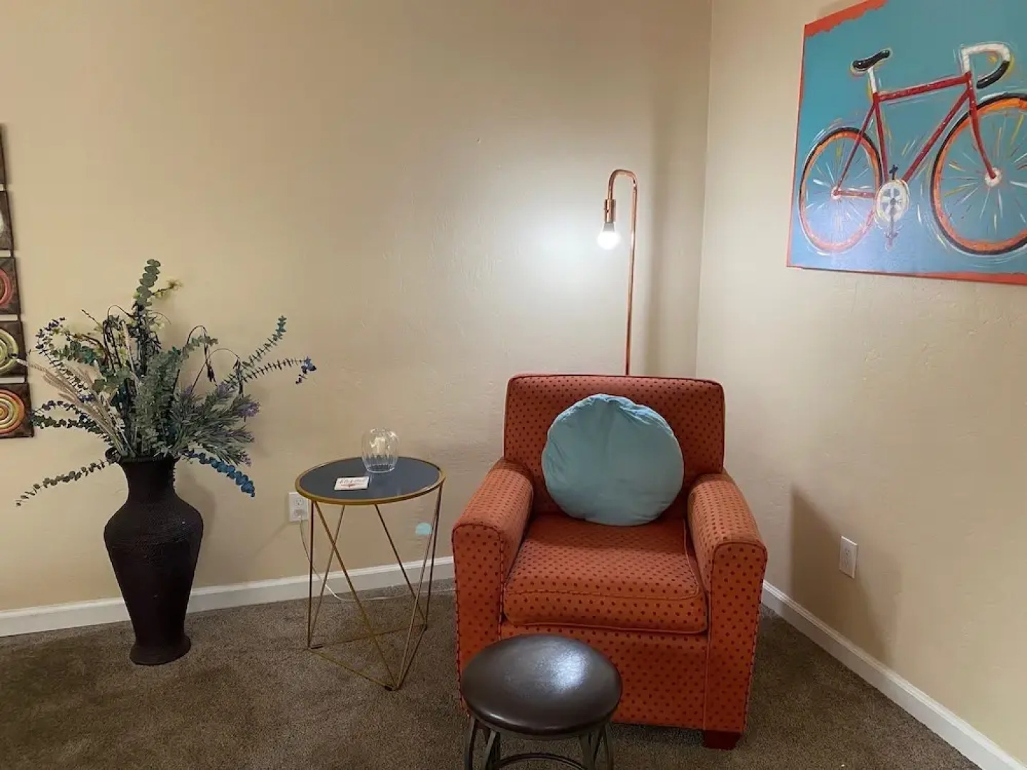 Longer Stay for Travelers Blocks from Hospital and Downtown Security Gates