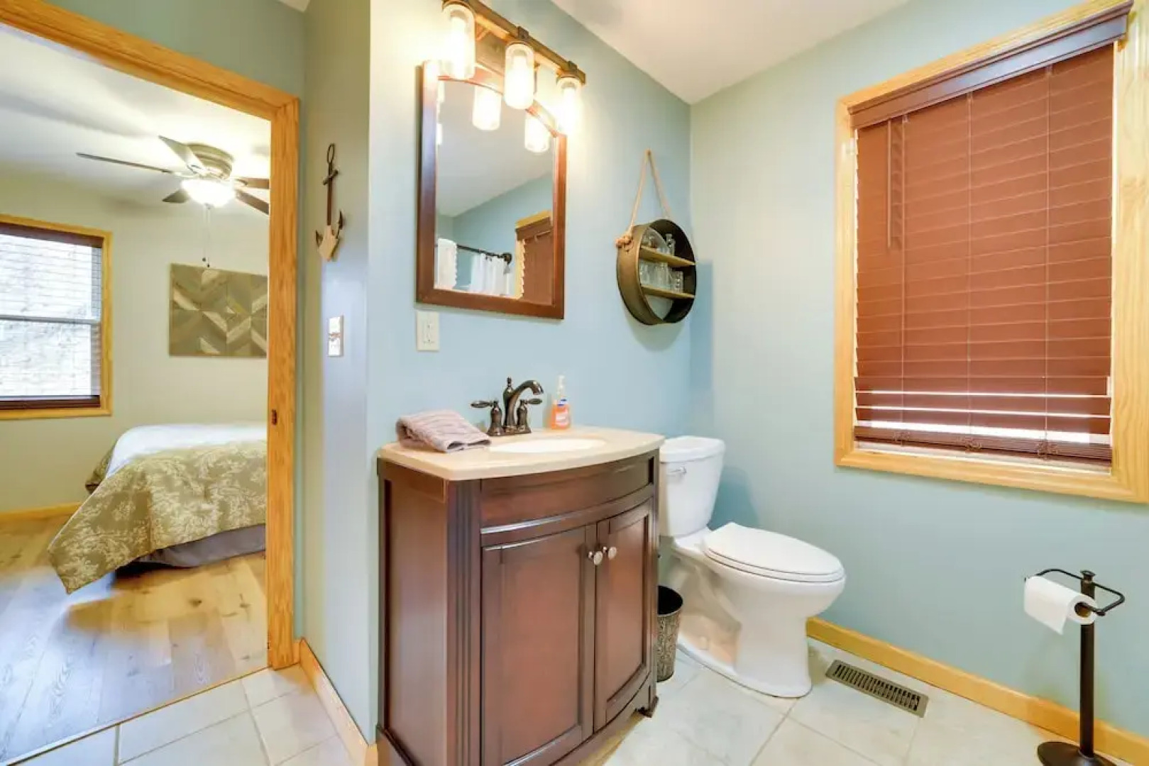 Cozy Waverly Cabin w/ Fireplace & Deck!