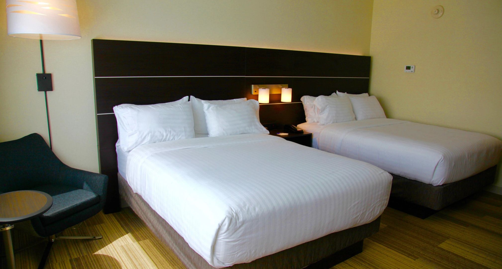 Holiday Inn Express & Suites Oswego by IHG