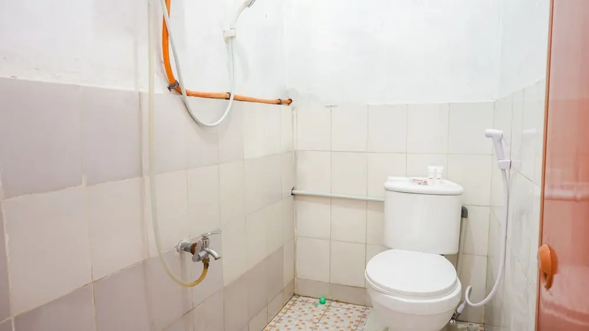 Cempaka Homestay by OYO Rooms