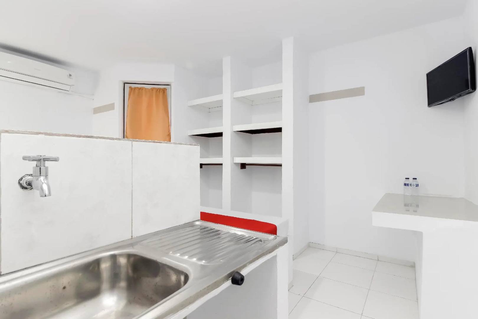 RedDoorz near Margo City