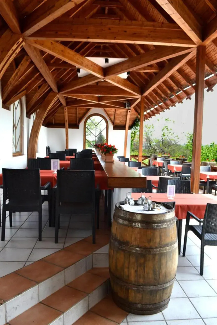 Tekergő Motel és Étterem