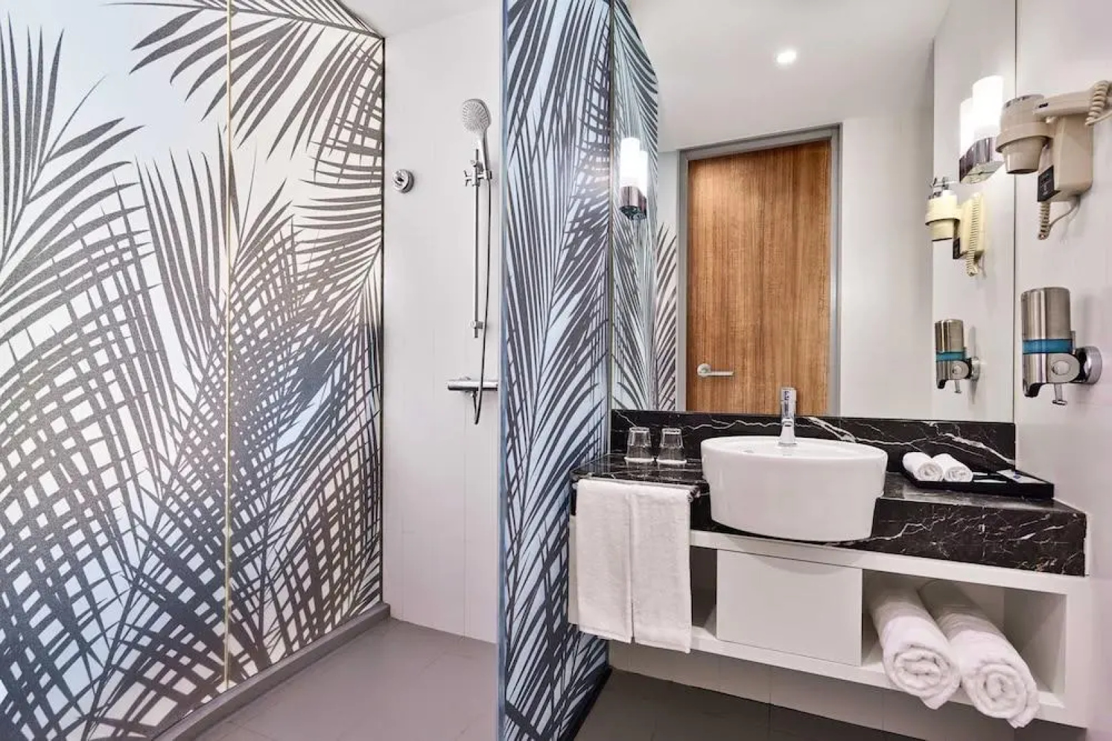Holiday Inn Express Kota Kinabalu City Centre by IHG