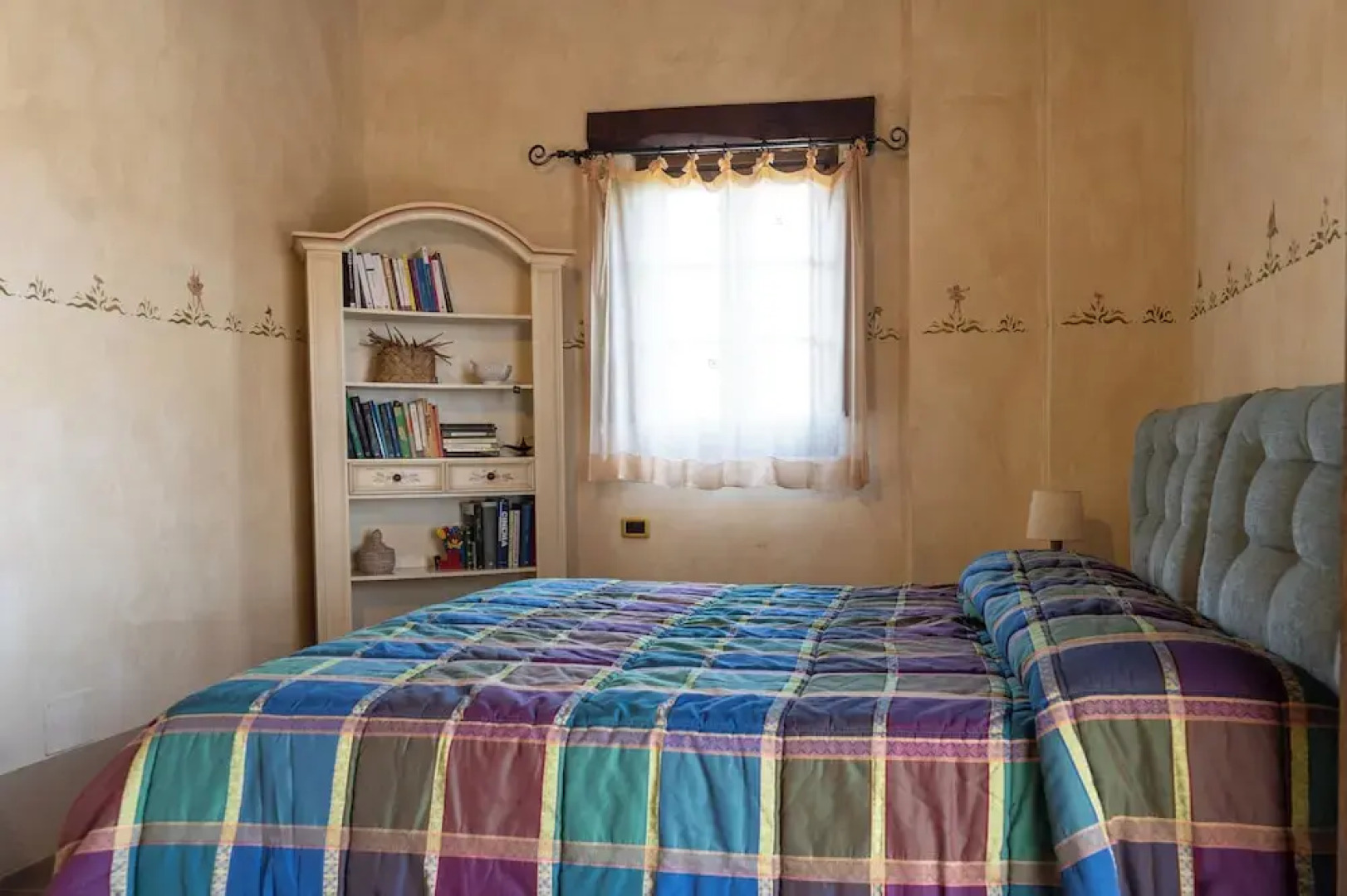 Tenuta di campagna con piscina immersa nel verde