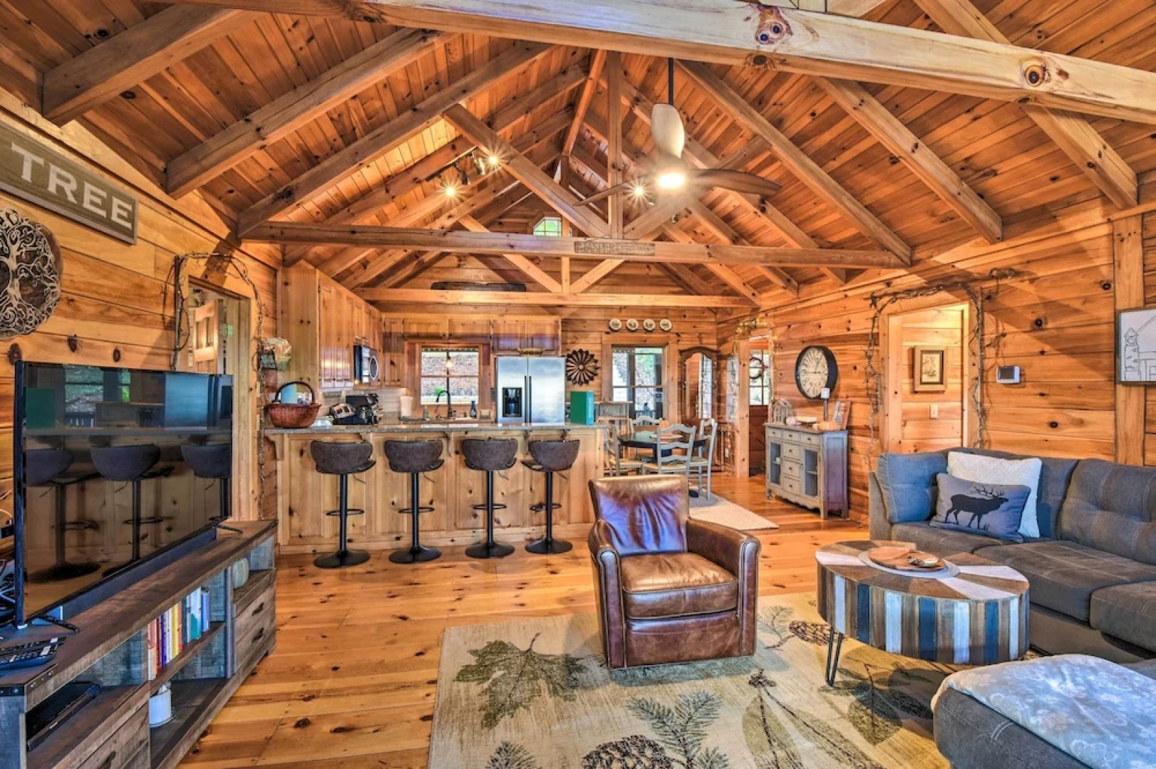 Bent Tree Cabin With Mountain & Lake Views!