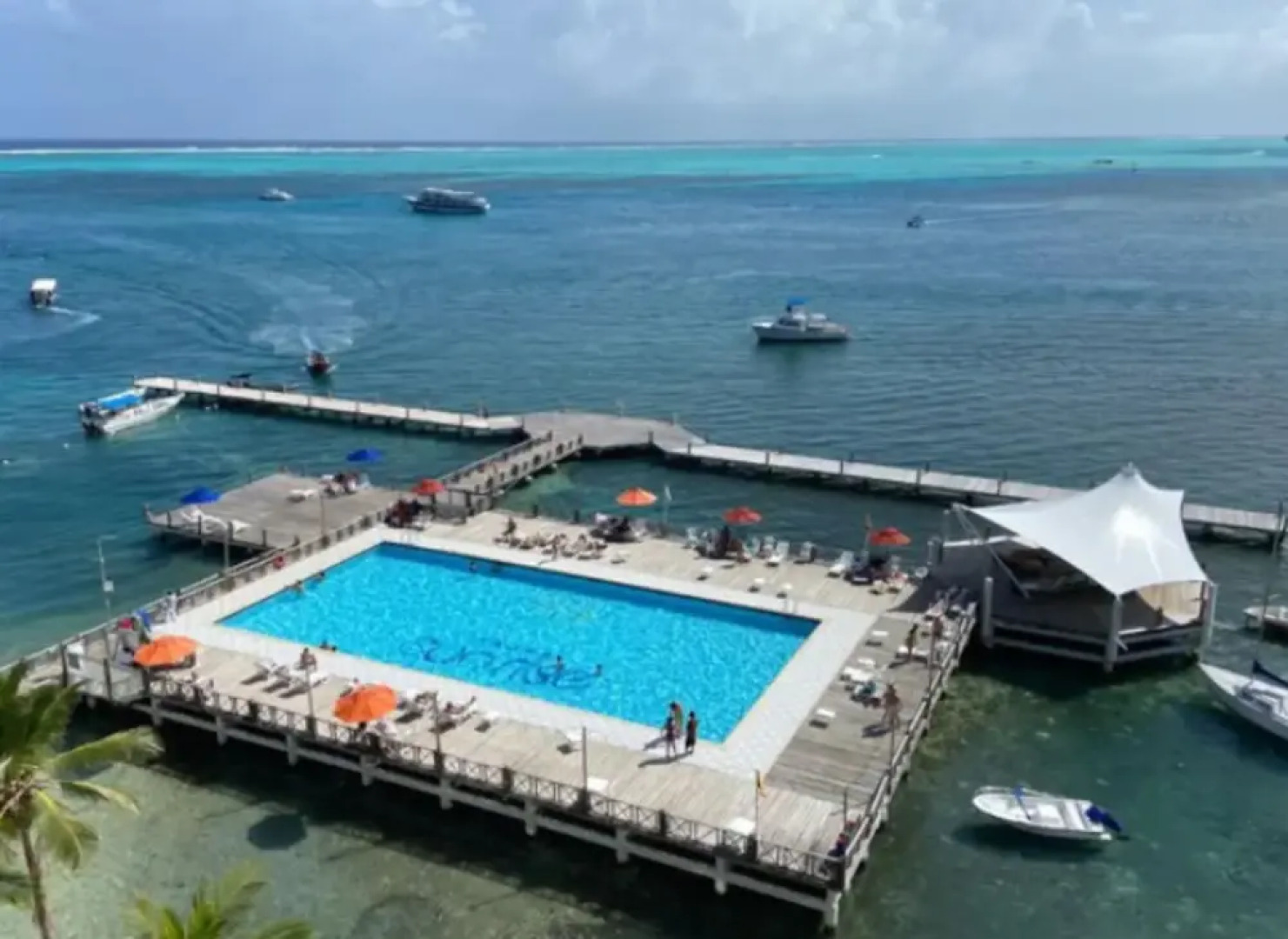 Apartamento con Playa Privada en Sunrise