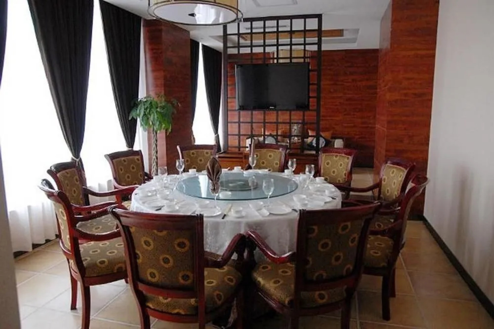 Xianyang Enlight Science Hotel