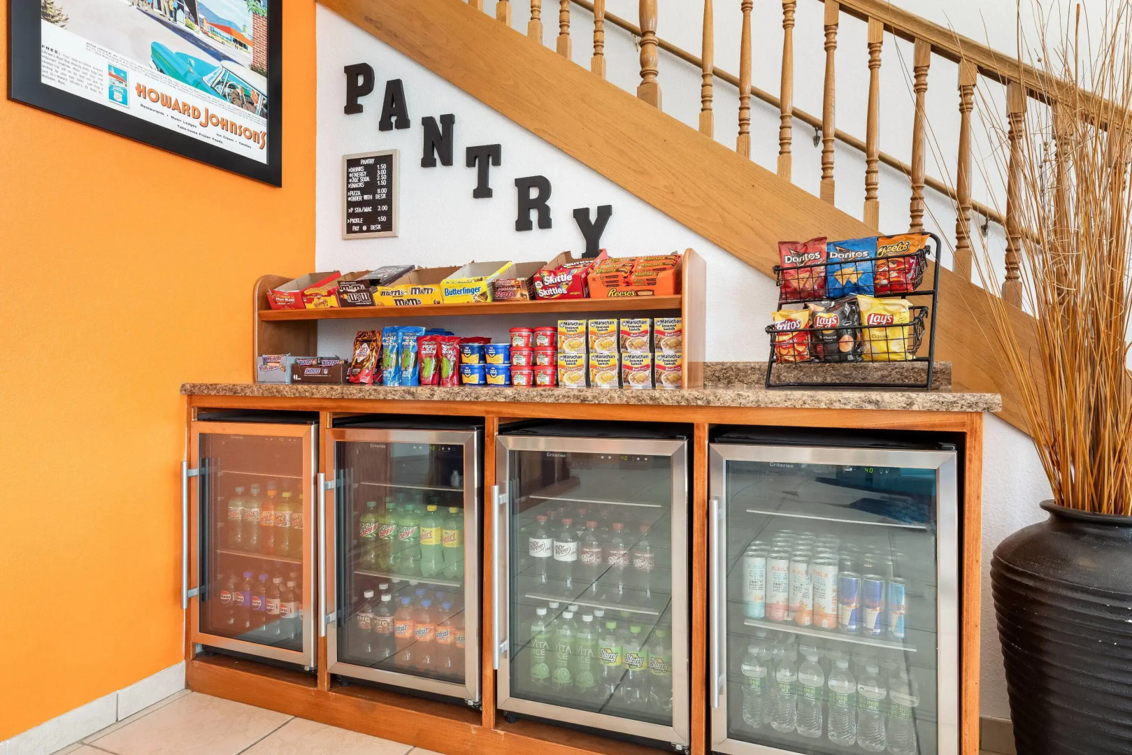 Howard Johnson Hotel & Suites by Wyndham Oacoma